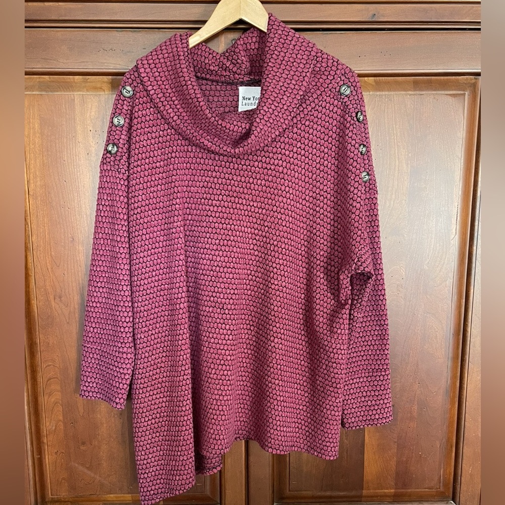 NEW YORK LAUNDRY Cowl Neck Rose Honeycomb Pullover Tunic